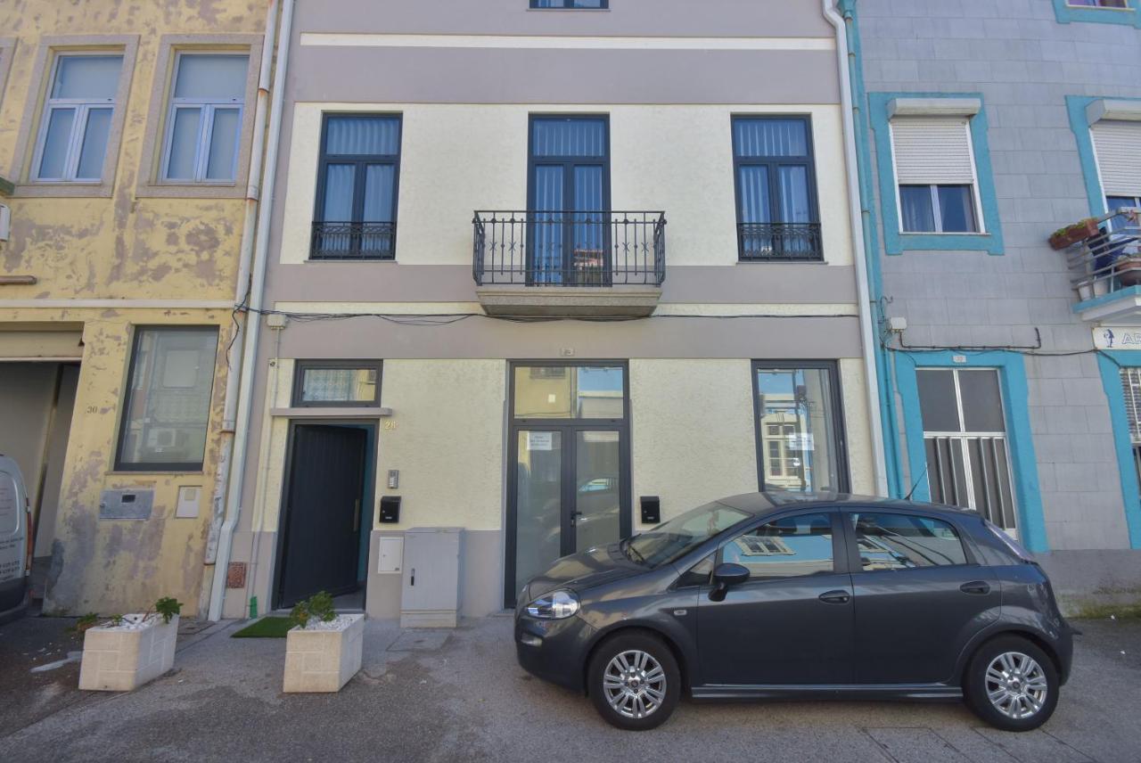 מטוסיניוס Near The Beach Apartments מראה חיצוני תמונה