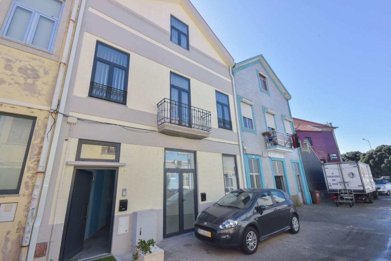 מטוסיניוס Near The Beach Apartments מראה חיצוני תמונה