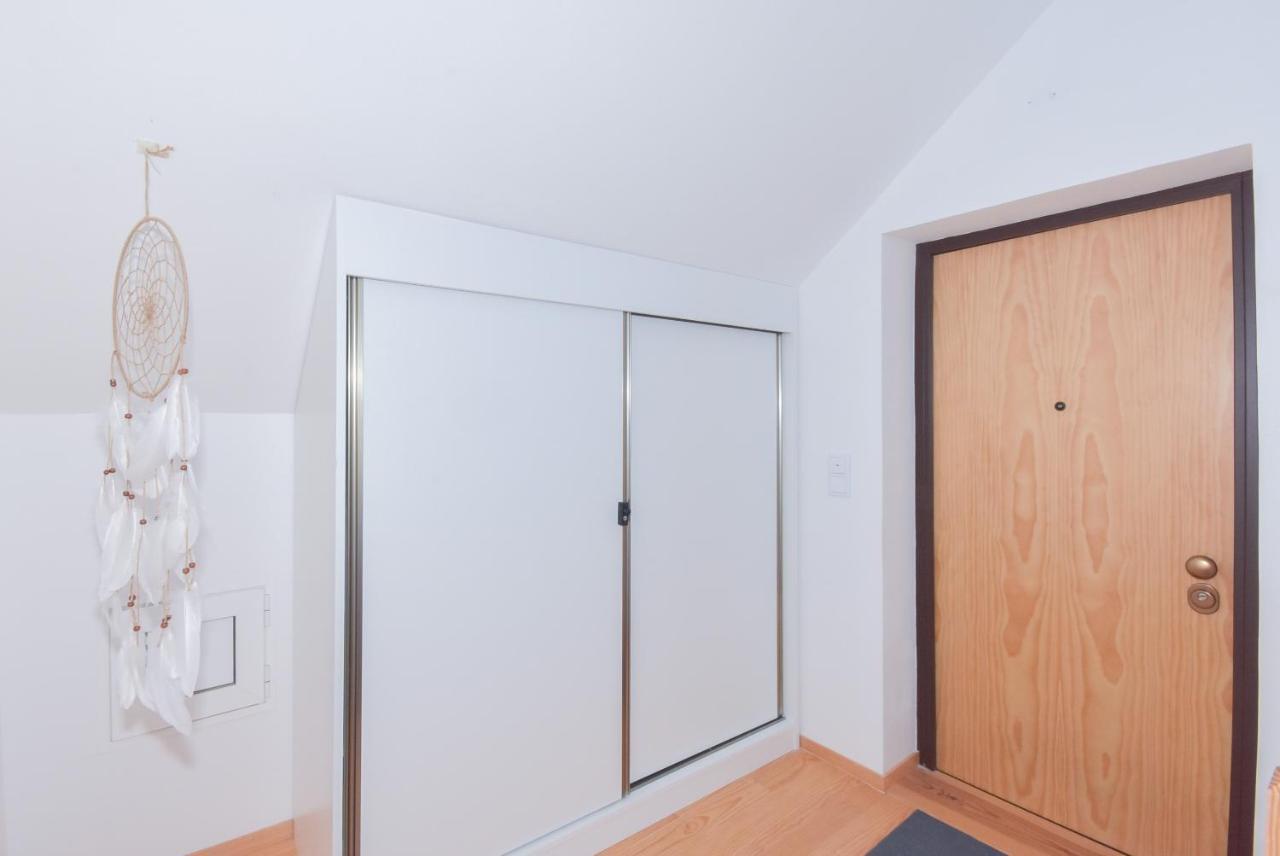 מטוסיניוס Near The Beach Apartments מראה חיצוני תמונה